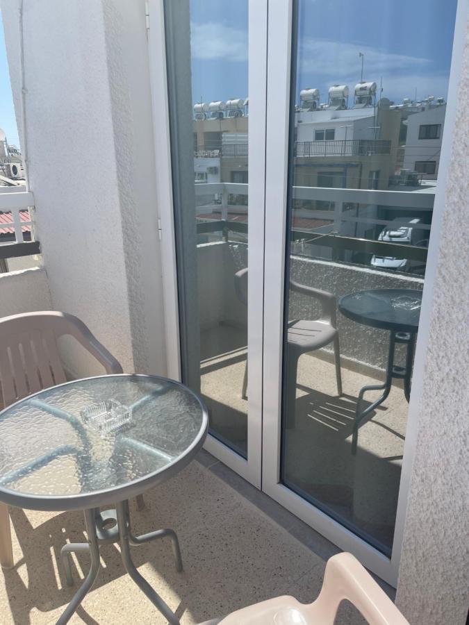 Terpsithea Apartments アヤナパ エクステリア 写真